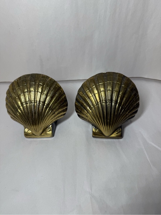 PMC Other - Brass Shell Decorative Bookends